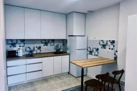 ქირავდება ბინა, 2 ოთახიანი, ახალი აშენებული, ბათუმი, ხიმშიაშვილის უბანი