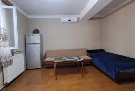 ქირავდება ბინა, 1 ოთახიანი, ძველი აშენებული, თბილისი, დიდუბე