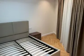იყიდება ბინა, 3 ოთახიანი, ახალი აშენებული, ბათუმი, აეროპორტის უბანი