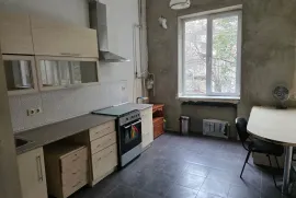 Продается квартира, 4 Kомнатная, Старое здание, Тбилиси, saburtalo