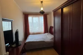 Apartment for sale, 4 Room, Old building, Tbilisi, vake