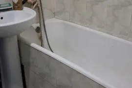 Продается квартира, 3 Kомнатная, Старое здание, Тбилиси, Варкетили