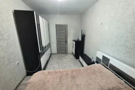 Продается квартира, 3 Kомнатная, Старое здание, Тбилиси, Варкетили