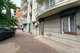ქირავდება, უნივერსალური კომერციული  ფართი, ვაკე