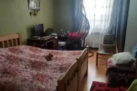 Продается квартира, 3 Kомнатная, Старое здание, Тбилиси, Самгори