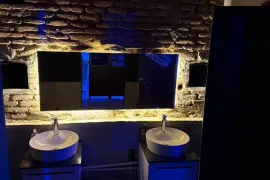 ქირავდება დღიურად, უნივერსალური კომერციული  ფართი, ვერა