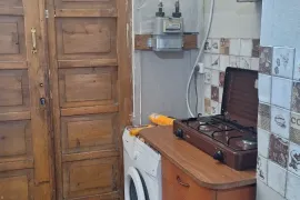 Аренда, 1 Kомнатная, Старое здание, Тбилиси, Чугурети