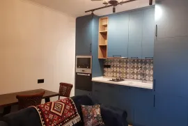 Apartment for sale, 3 Room, Old building, Tbilisi, Abanotubani