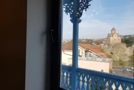 Apartment for sale, 3 Room, Old building, Tbilisi, Abanotubani