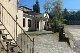 იყიდება, მთლიანი შენობა, მეფესუთუბანი