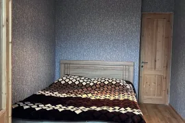 ქირავდება ბინა, 3 ოთახიანი, ძველი აშენებული, თბილისი, მუხიანი