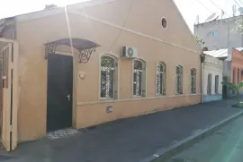 Продается Дом, 4 Kомнатная, Тбилиси, Чугурети
