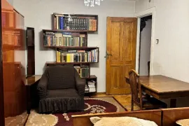 Продается квартира, 1 Kомнатная, Старое здание, Тбилиси, Санзона