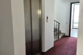 For Rent, Universal commercial space, vake