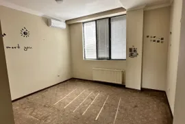 For Rent, Universal commercial space, vake