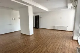 For Rent, Universal commercial space, vake