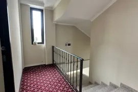 For Rent, Universal commercial space, vake