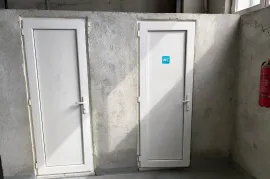 For Rent, Warehouse, Lilo