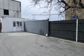 For Rent, Warehouse, Lilo