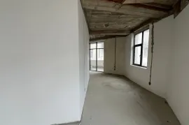 For Sale , Universal commercial space, Bagebi
