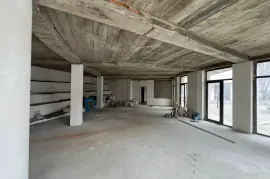 For Sale , Universal commercial space, Bagebi