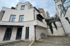 For Sale , Universal commercial space, Bagebi