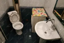 Аренда, 2 Kомнатная, Старое здание, Тбилиси, Санзона
