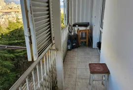 For Rent, 1 Room, Old building, Tbilisi, saburtalo