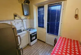 For Rent, 1 Room, Old building, Tbilisi, saburtalo
