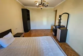 For Rent, 1 Room, Old building, Tbilisi, saburtalo