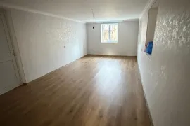 იყიდება სახლი, 9 ოთახიანი, გორი, ხიდისთავი