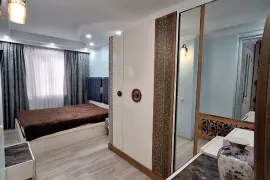 Daily Apartment Rent, 4 Room, Old building, Batumi, Old Batumi district