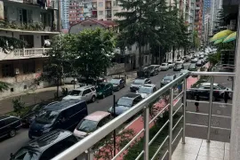 ქირავდება ბინა, 2 ოთახიანი, ახალი აშენებული, ბათუმი, რუსთაველის უბანი