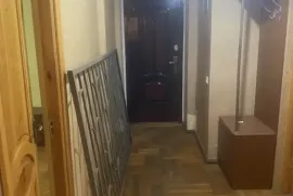 Продается квартира, 3 Kомнатная, Старое здание, Тбилиси, Самгори