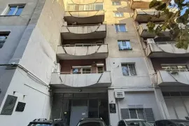 Продается квартира, 7 Kомнатная, Старое здание, Тбилиси, Вера