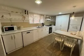ქირავდება სახლი, 6 ოთახიანი, ქუთაისი, სულხან-საბა