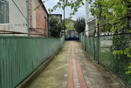 ქირავდება სახლი, 6 ოთახიანი, ქუთაისი, სულხან-საბა