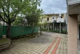 ქირავდება სახლი, 6 ოთახიანი, ქუთაისი, სულხან-საბა