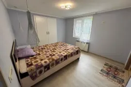 ქირავდება სახლი, 6 ოთახიანი, ქუთაისი, სულხან-საბა