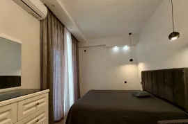 Продается квартира, 2 Kомнатная, Новостройка, Батуми