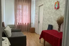 For Rent, 3 Room, Old building, Tbilisi, Avlabari
