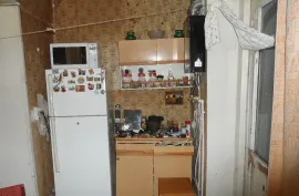 Продается квартира, 3 Kомнатная, Старое здание, Тбилиси, Темка