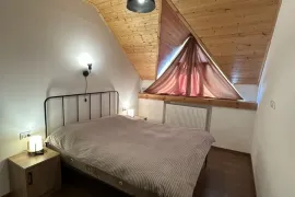 ქირავდება ბინა, 2 ოთახიანი, ახალი აშენებული, ბორჯომი, ბაკურიანი