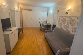 ქირავდება ბინა, 1 ოთახიანი, ძველი აშენებული, თბილისი, დიდუბე