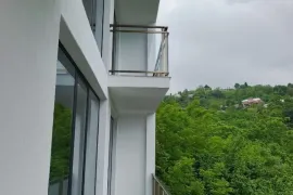 იყიდება სახლი, 5 ოთახიანი, ბათუმი