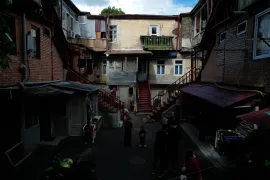 იყიდება ბინა, 3 ოთახიანი, ძველი აშენებული, თბილისი, ჩუღურეთი
