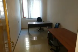 ქირავდება, საოფისე ფართი, ვაკე