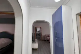 იყიდება ბინა, 5 ოთახიანი, ძველი აშენებული, თბილისი, ვარკეთილი