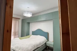 იყიდება ბინა, 5 ოთახიანი, ძველი აშენებული, თბილისი, ვარკეთილი