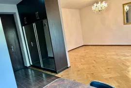 ქირავდება, საოფისე ფართი, ვაკე
